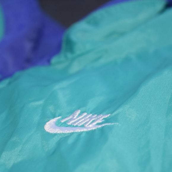 NIKE 70s Vintage Windbreaker ZipUp - Picture 6 of 7